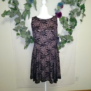 🍁Black Lace Skater Dress, Lined NWT